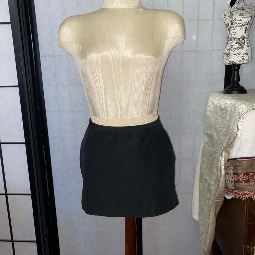 BCBG Maxazria Women 2 Black Lined Acetate/Cotton Satin Pocket SUPER MINI Skirt